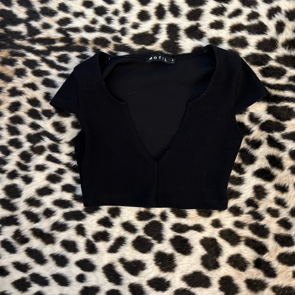 Black motel rocks crop top